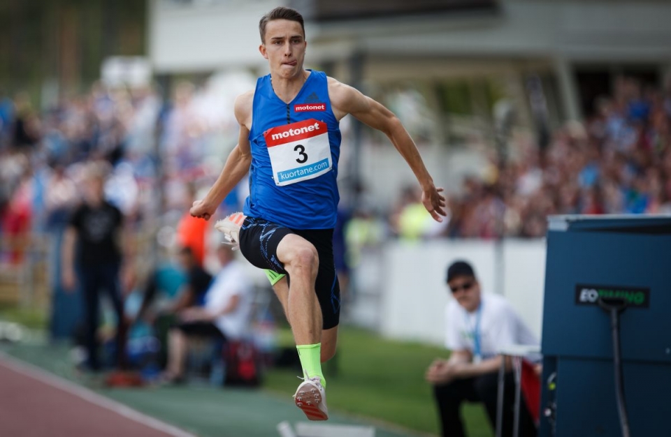 Simo Lipsanen 1dx_0038.jpg