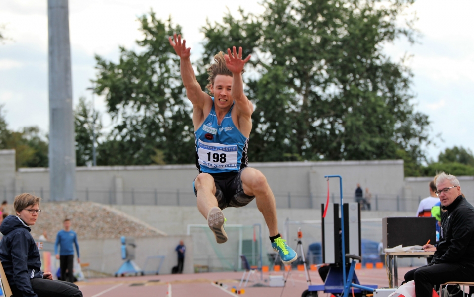 Arttu Pajulahti arttu_pajulahti_netti.jpg