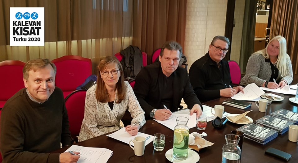Jari Salonen, Anne Fröberg, Harri Grönlund, Henry Toivari ja Jenni Jeromaa-Alho. kalevan_kisat_turku.jpg