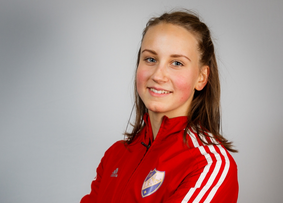 Viivi Lehikoinen lehikoinen_viivi.jpg