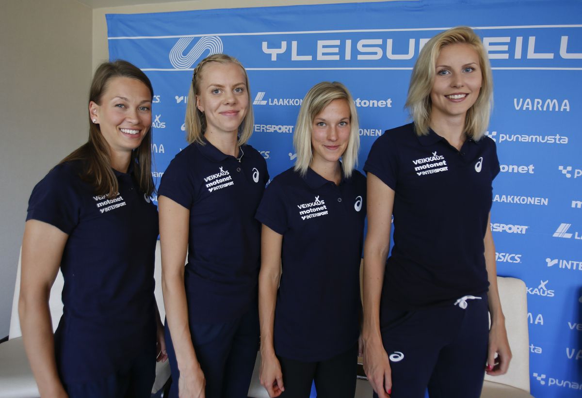 Aniina Laitinen, Hilla Uusimäki, Camilla Richardfsson ja Kristiina Mäkelä, tytot.jpg