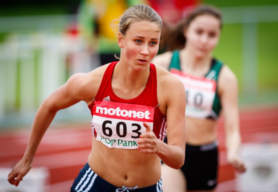 Viivi Lehikoinen 7d2_4204.jpg
