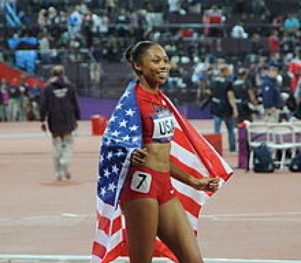 allyson_felix_lontoon_olympiakisojen_4x400_metrin_viestinjuoksun_maalissa.jpg