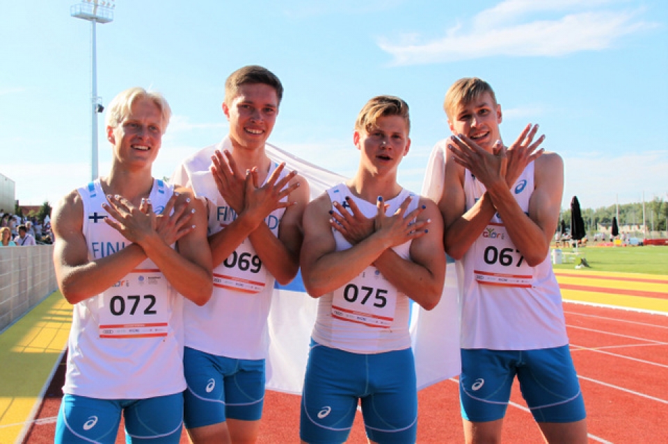 Pikaviestipojat EYOF Pikaviestipojat EYOF