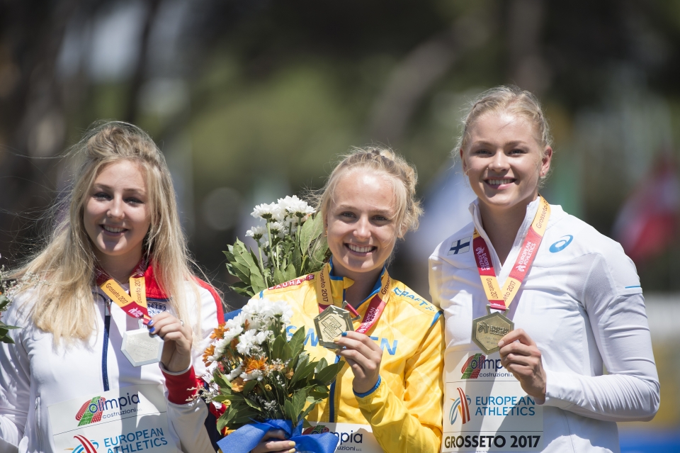 Molly Caudery, Lisa Gunnarsson, Wilma Murto k_stavpallen_6376.jpg