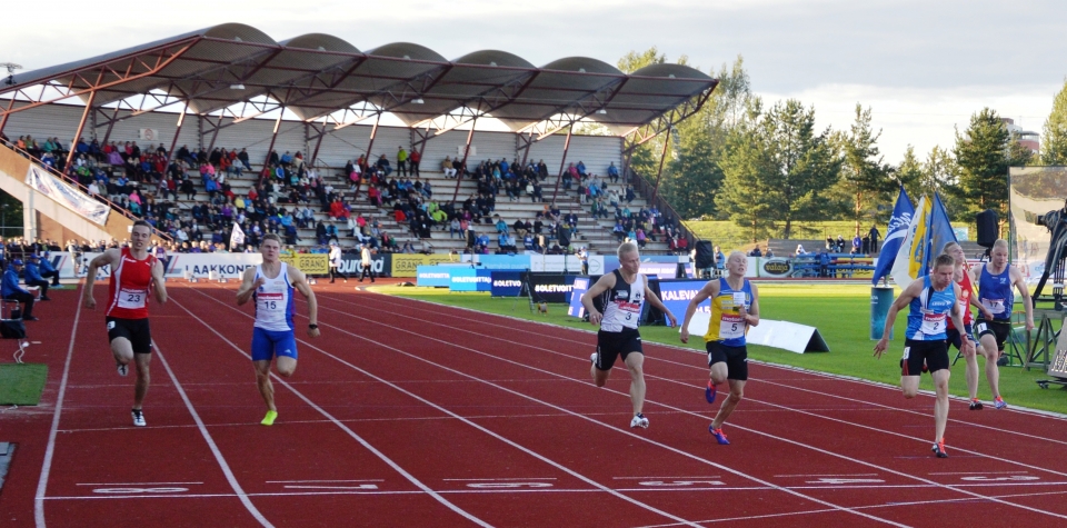 miesten_100_m_finaali_porissa_2015.jpg miesten_100_m_finaali_porissa_2015.jpg