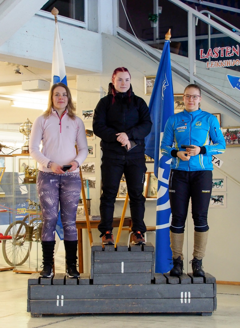 Suvi Koskinen, Krista Tervo, Johanna Witka naisten_22-vuotiaiden_karkitrio-_suvi_koskinen_2._krista_tervo_1._ja_johanna_witka_3.-.jpg