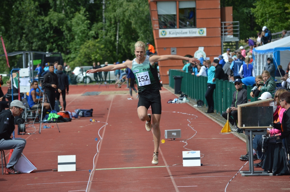 Topias Koukkula hyppäsi 16,14 Jämsän karnevaaleilla 2018 topias_koukkula.jpg