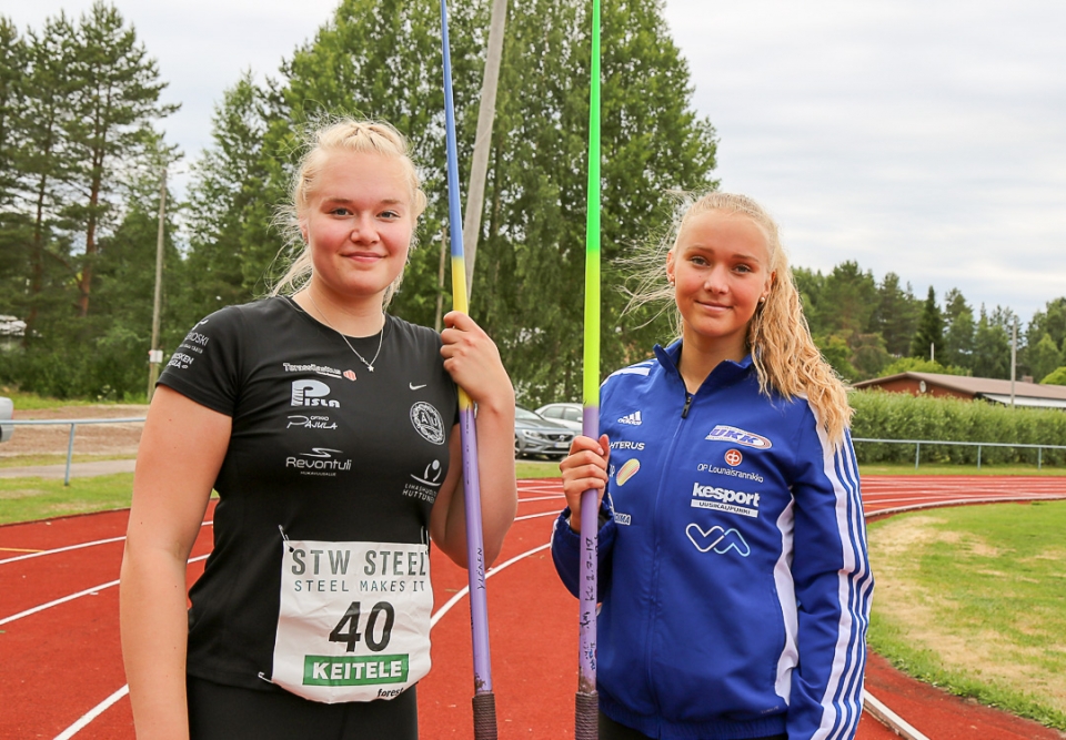 Roosa Ylönen ja Elina Kinnunen ylonen_roosa_kinnunen_elina.jpg