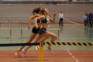 KATSAUS 3.-15.1. – Pikajuoksijoilla ja seiväshyppääjillä lentävä lähtö