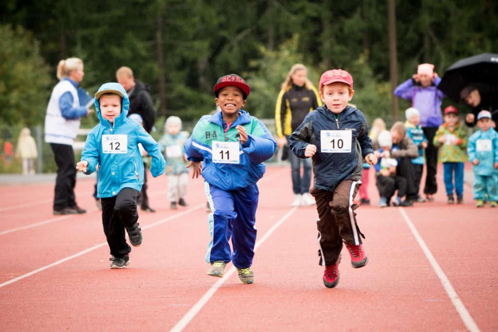 Yleisurheilulisenssit uusiin ennätyslukemiin