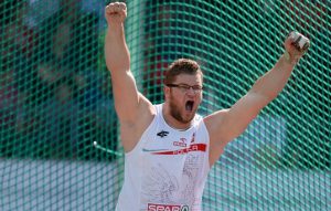 Wlodarczyk ja Fajdek yhä vahvassa vedossa