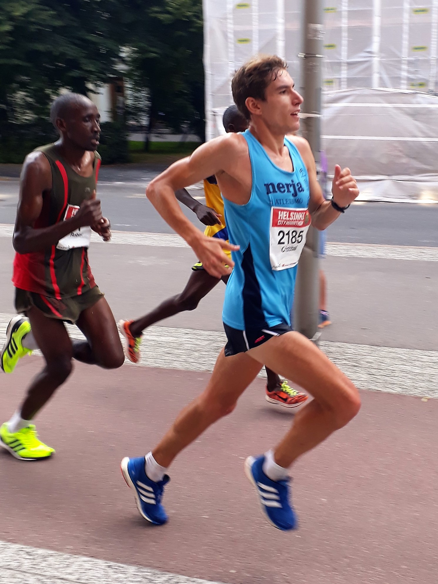 Mugat ja Zakharova Helsinki City Marathonin voittoon