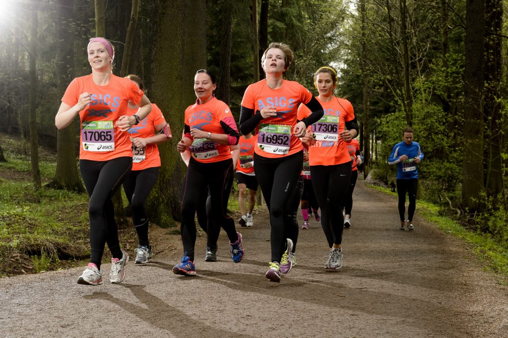 City Run -puolimaraton tuo juoksijat Helsingin kaduille