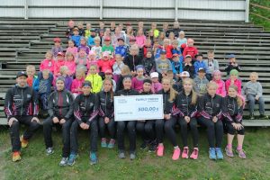 Juvan Urheilijat koulutti kuusi nuorta ohjaajaa Family Fresh -stipendillä