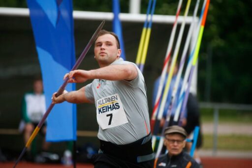 Sampo Lehtola heitti Äänekoskella 81