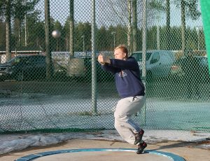 Kaustisen talvimoukarikisoilla juhlavuosi