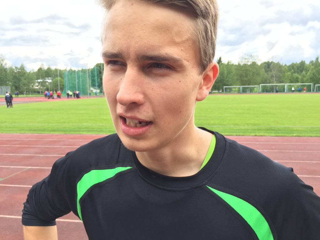 Simo Lipsanen loikki 16