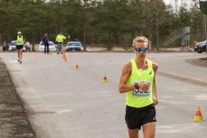 Partasen askel lupaavan keveä Taaborin kävelyssä