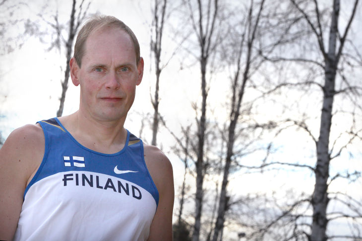 Tero Hyppölä voitti vuorokaudenjuoksun Espoossa