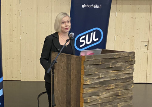 Riikka Pakarinen hakee jatkoa Suomen Urheiluliiton puheenjohtajana