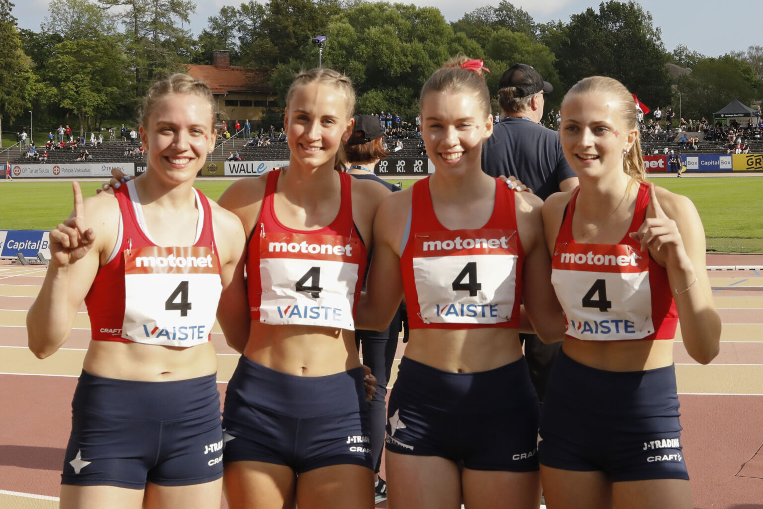 JKU sivusi pikaviestin Suomen ennätystä HIFK nousi naisten viestin