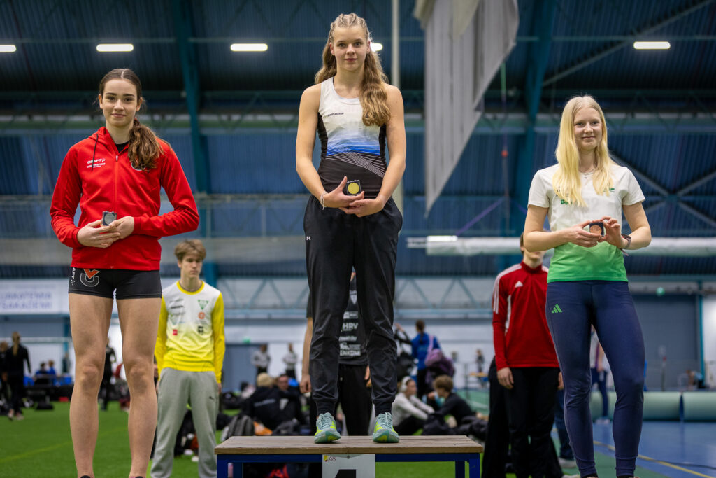 Ahlfors 3000 Metrin Enn tykseens Kumpulainen Vahva 1500 Metrill Ahlfors 3000 Metrin Enn tykseens Kumpulainen Vahva 1500 Metrill